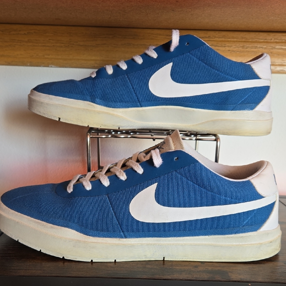 NIKE Men's 8.5 Skateboard Bruin Hyperfeel Shoe Blue